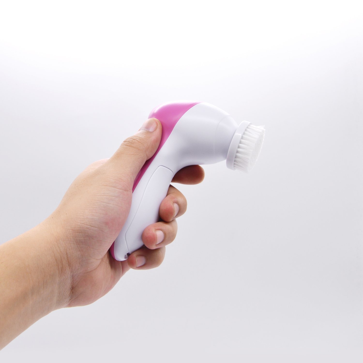 Coffret Beauté :Aspirateur de points noirs + Brosse soin de peaux 5 en 1 Coffret Beauté :Aspirateur de points noirs + Brosse soin de peaux 5 en 1