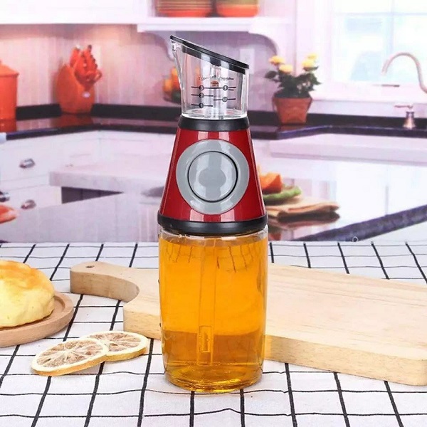 Bouteille Doseur D’huile ,Vinaigre… contrôlez la quantité d’huile que vous utilisez avec une simple pression Bouteille Doseur D'huile ,Vinaigre... contrôlez la quantité d'huile que vous utilisez avec une simple pression