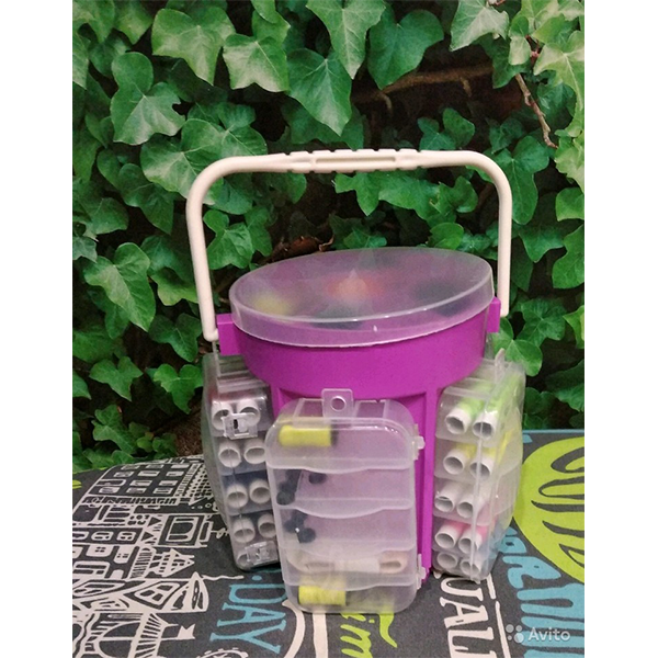 Boite A Couture Avec Ensemble De fils Et Accessoires de couture ( Fils , boutons , aiguilles , épingles , ruban à mesurer ) Boite A Couture Avec Ensemble De fils Et Accessoires de couture ( Fils , boutons , aiguilles , épingles , ruban à mesurer )