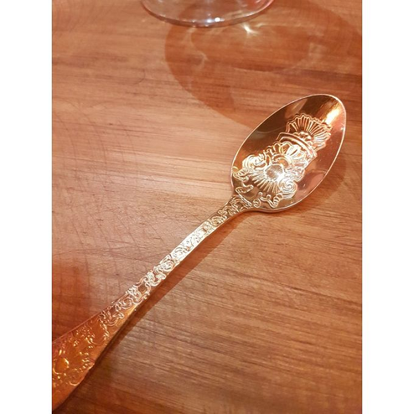 Ensemble Ménagère Couverts De Table 24 Pièces Doré ( couteaux,fourchettes,cuillères) Ensemble Ménagère Couverts De Table 24 Pièces Doré ( couteaux,fourchettes,cuillères)