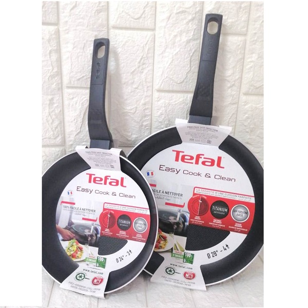 Lot De 2 Poêles 24cm , 28cm De Haute Qualité En Titanium  TEFAL