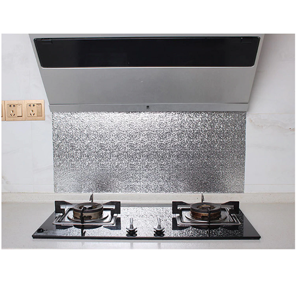 Rouleau Adhesifs En Aluminium Multifonctionnel – Protection étanche résistante aux huiles et à l’humidité 40cm x 2m Rouleau Adhesifs En Aluminium Multifonctionnel - Protection étanche résistante aux huiles et à l'humidité 40cm x 2m