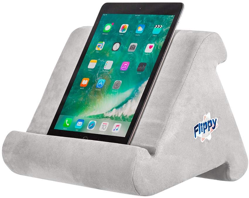 Support multi-angle Flippy pillow pour iPad, tablettes, liseuses, smartphones, livres et magazines … Support multi-angle Flippy pillow pour iPad, tablettes, liseuses, smartphones, livres et magazines ...